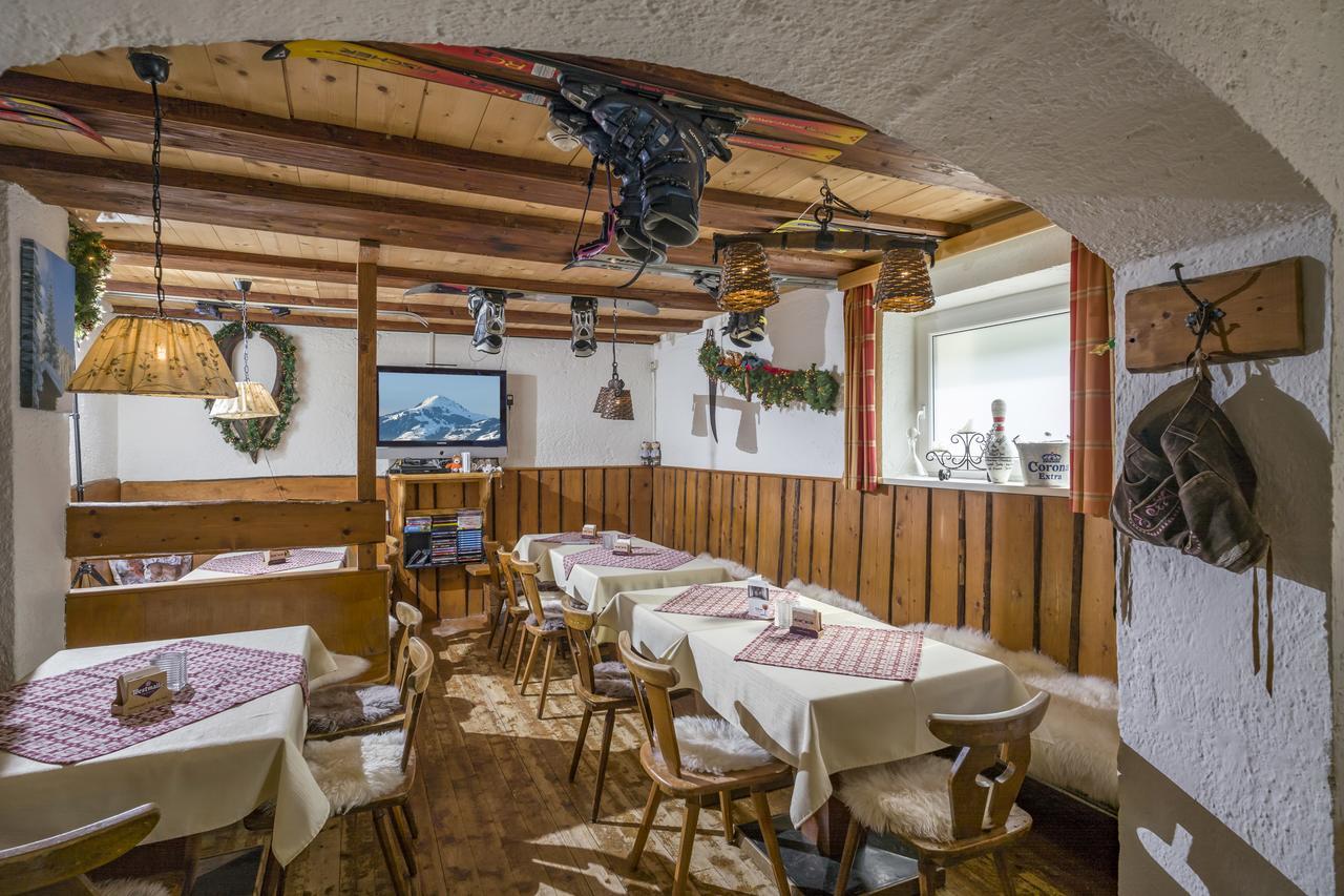 Haus Tirol Hotell Brixen im Thale Exteriör bild